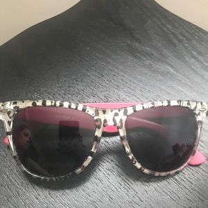 Grey Cheetah Print Sunglasses